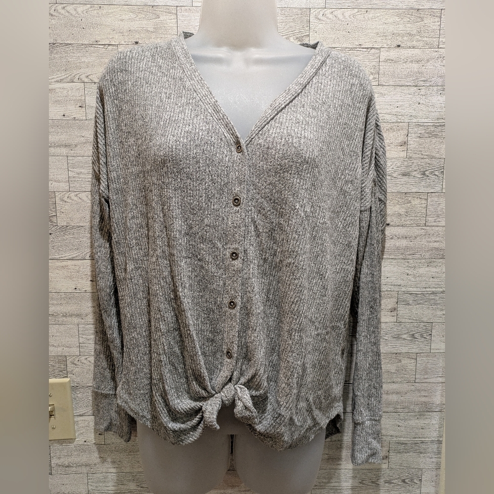 Hippie Rose Textured Gray Knit Sweater Size Large - Picture 1 of 5
